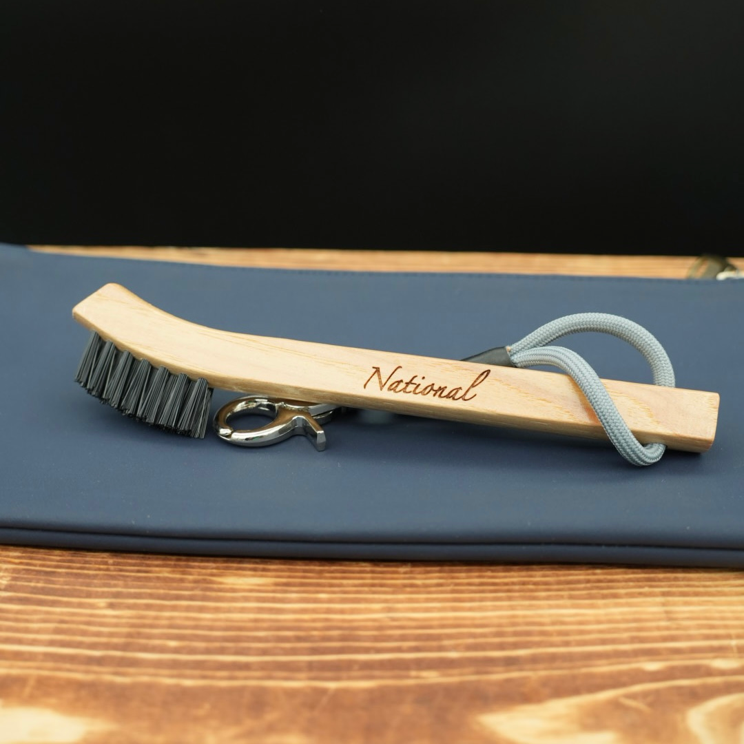 Hickory Club Brush